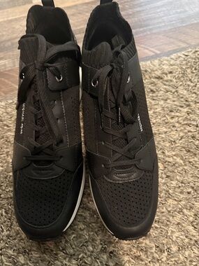 Michael Kors Men’s Black Knit Lace-Up Sneakers